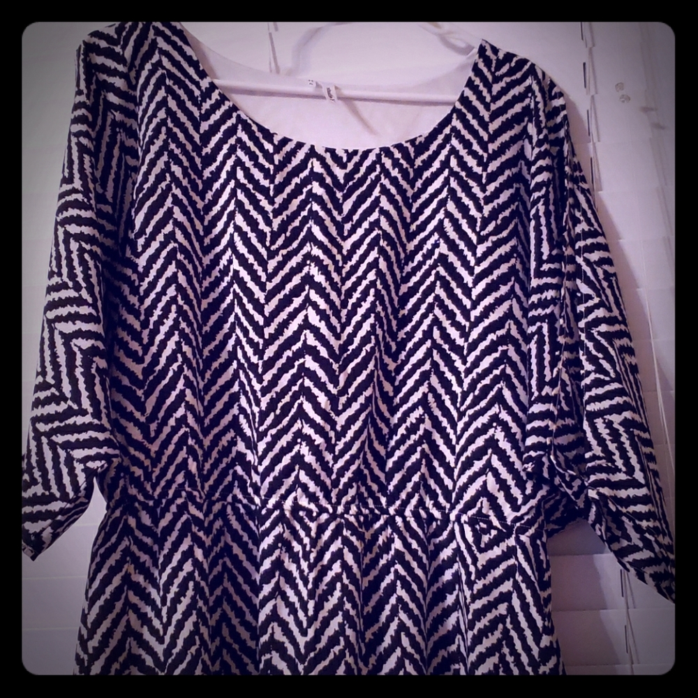 Black and white cold shoulder dress